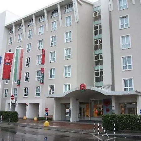Ibis Firenze Nord Aeroporto Hotel