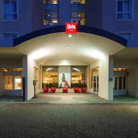 Hotel Ibis Firenze Nord Aeroporto 3*