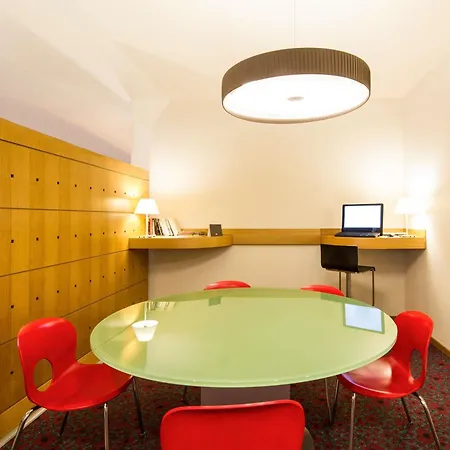 Ibis Firenze Nord Aeroporto 3*