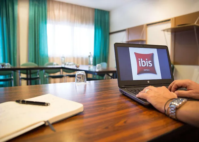 Hotel Ibis Firenze Nord Aeroporto 3*