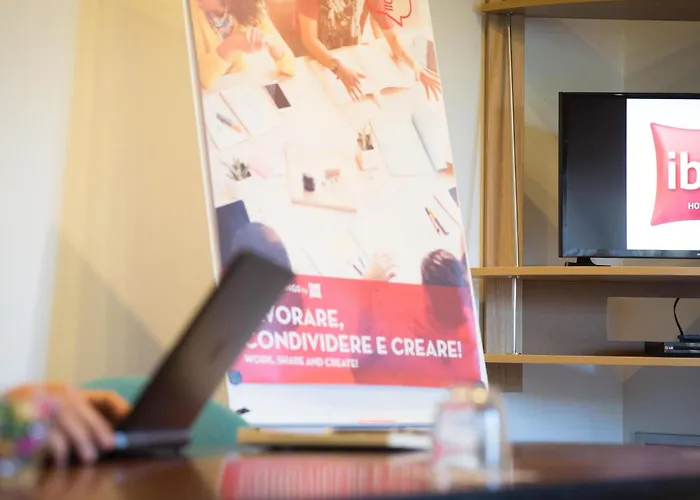 Ibis Firenze Nord Aeroporto 3*